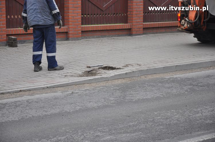 Awaria sieci wodociągowej na ulicy Nakielskiej
