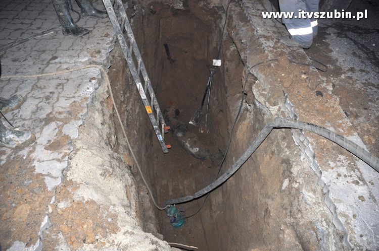 Awaria sieci wodociągowej na ulicy Nakielskiej