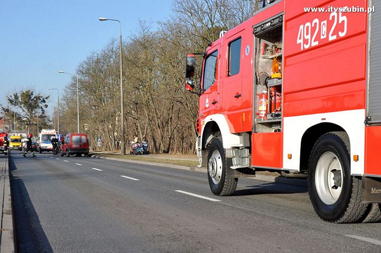 Zdarzenie drogowe na ulicy Jana Pawła II w Szubinie