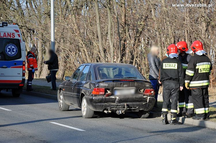 Zdarzenie drogowe na ulicy Jana Pawła II w Szubinie