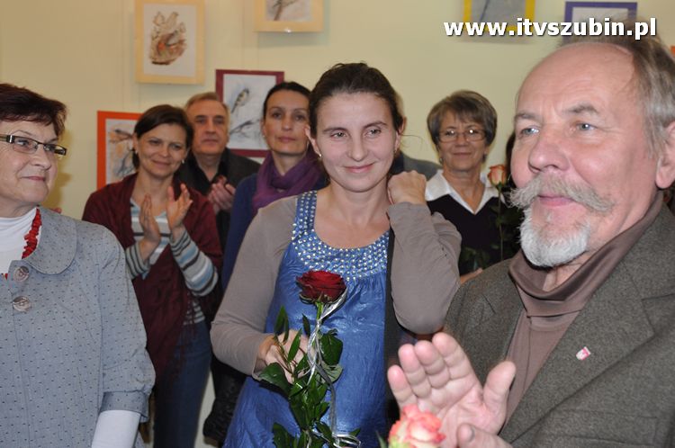 Betlejemskie Światełko Pokoju 2011 zapłonęło na szubińskim rynku