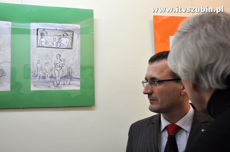 Betlejemskie Światełko Pokoju 2011 zapłonęło na szubińskim rynku