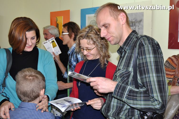 Betlejemskie Światełko Pokoju 2011 zapłonęło na szubińskim rynku