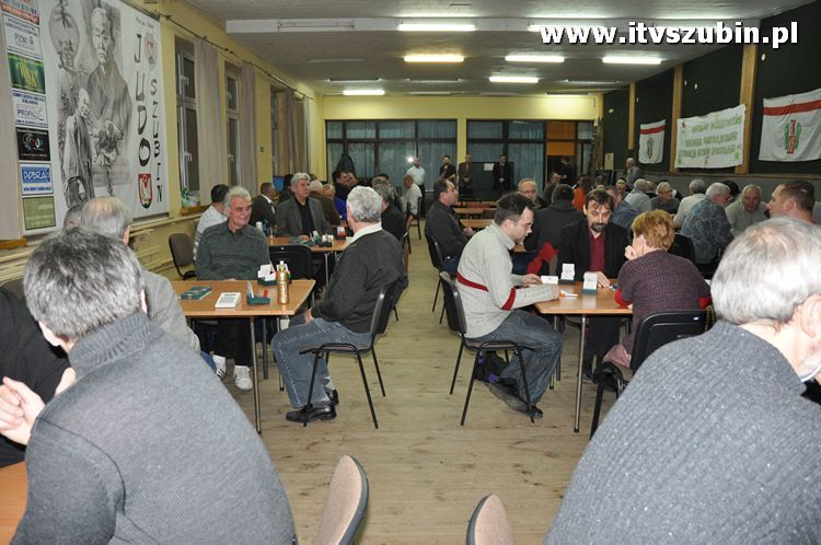 Nocny Mikołajkowy Turniej Brydża Sportowego w Szubinie