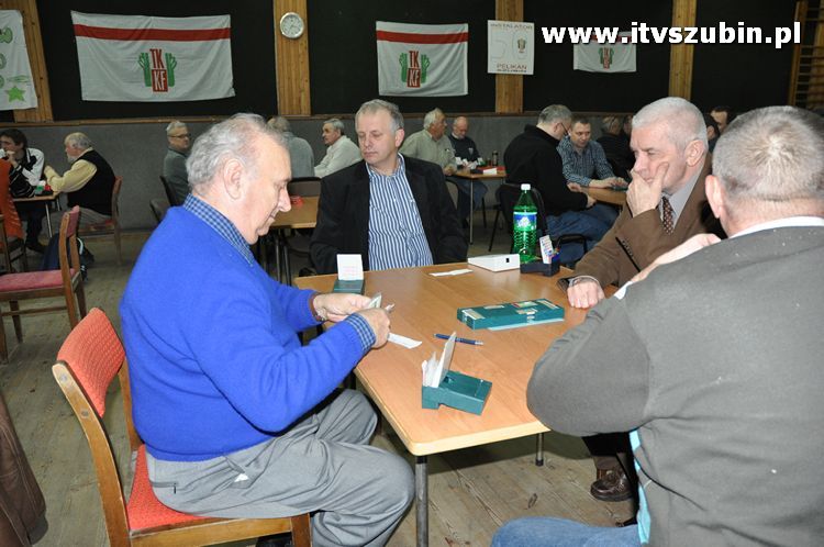 Nocny Mikołajkowy Turniej Brydża Sportowego w Szubinie