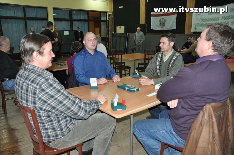 Nocny Mikołajkowy Turniej Brydża Sportowego w Szubinie