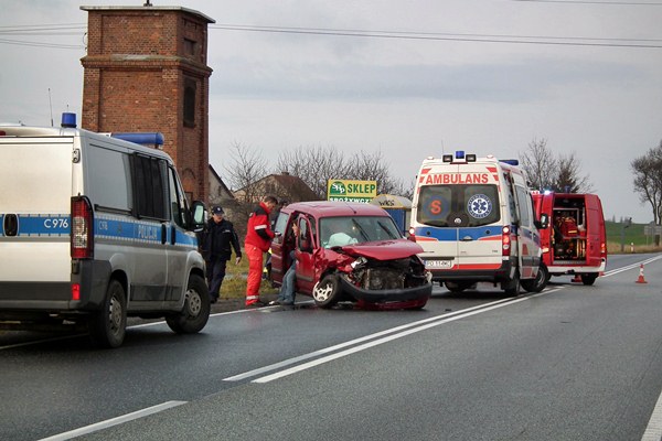 Wypadek w Śmielinie.