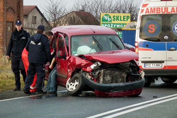 Wypadek w Śmielinie.