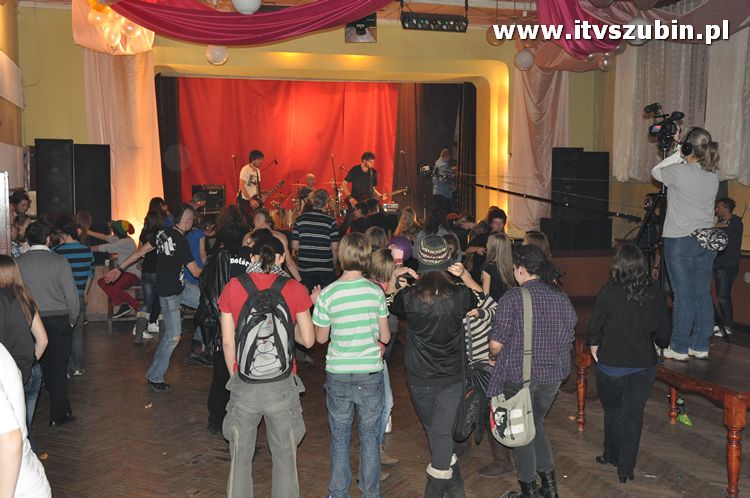 Charytatywny Bal Andrzejkowy i Mikołajkowy Koncert Rockowy dla Pawła.