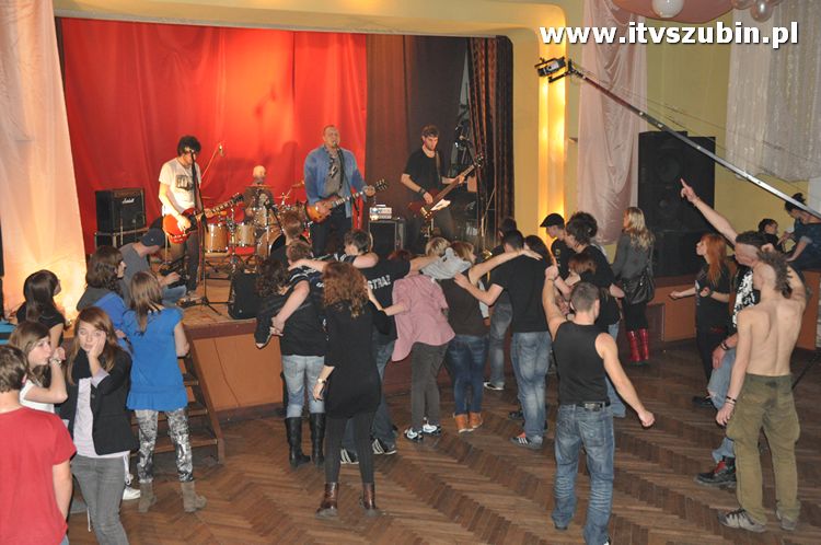 Charytatywny Bal Andrzejkowy i Mikołajkowy Koncert Rockowy dla Pawła.