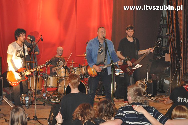 Charytatywny Bal Andrzejkowy i Mikołajkowy Koncert Rockowy dla Pawła.