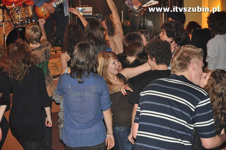 Charytatywny Bal Andrzejkowy i Mikołajkowy Koncert Rockowy dla Pawła.