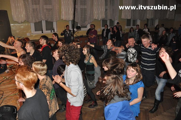 Charytatywny Bal Andrzejkowy i Mikołajkowy Koncert Rockowy dla Pawła.