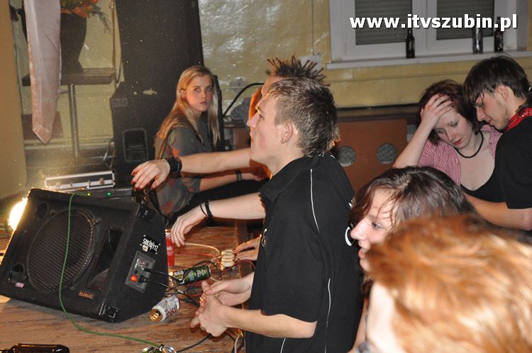 Charytatywny Bal Andrzejkowy i Mikołajkowy Koncert Rockowy dla Pawła.