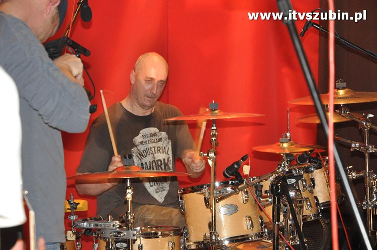 Charytatywny Bal Andrzejkowy i Mikołajkowy Koncert Rockowy dla Pawła.