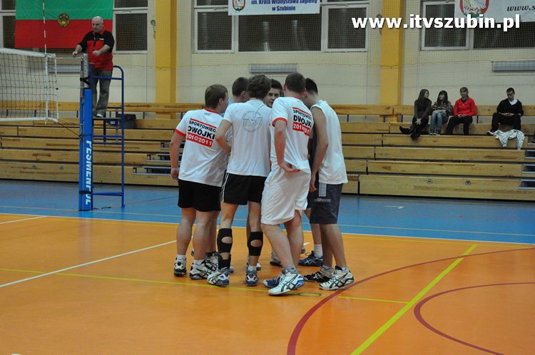 Turniej o Puchar Burmistrza Szubina w Piłce Siatkowej.