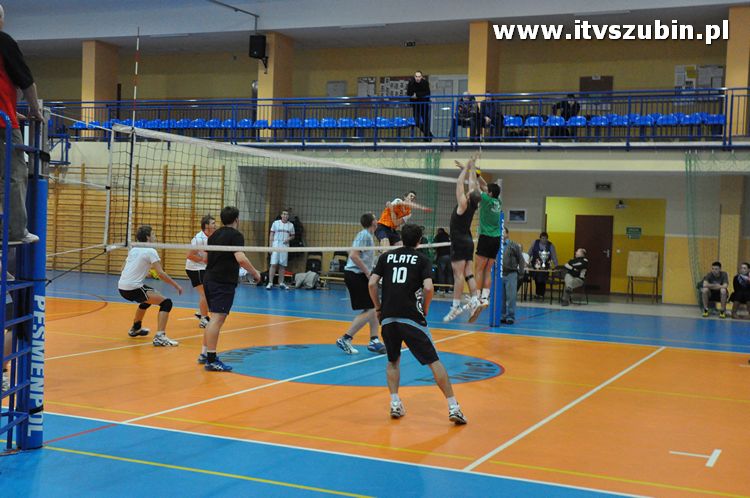Turniej o Puchar Burmistrza Szubina w Piłce Siatkowej.