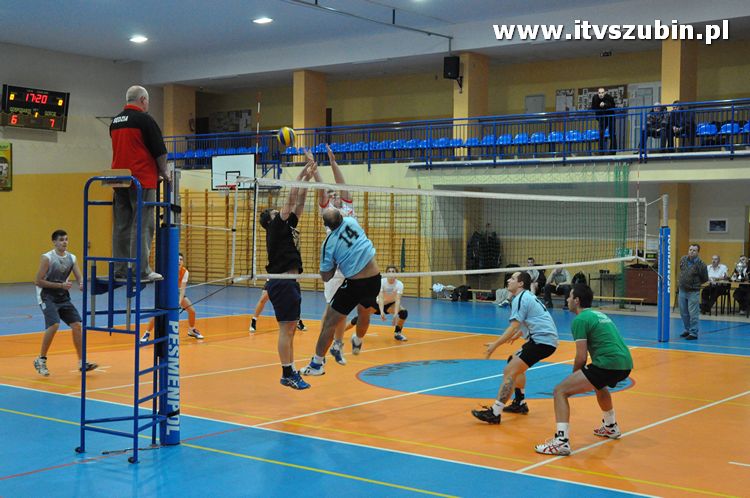Turniej o Puchar Burmistrza Szubina w Piłce Siatkowej.