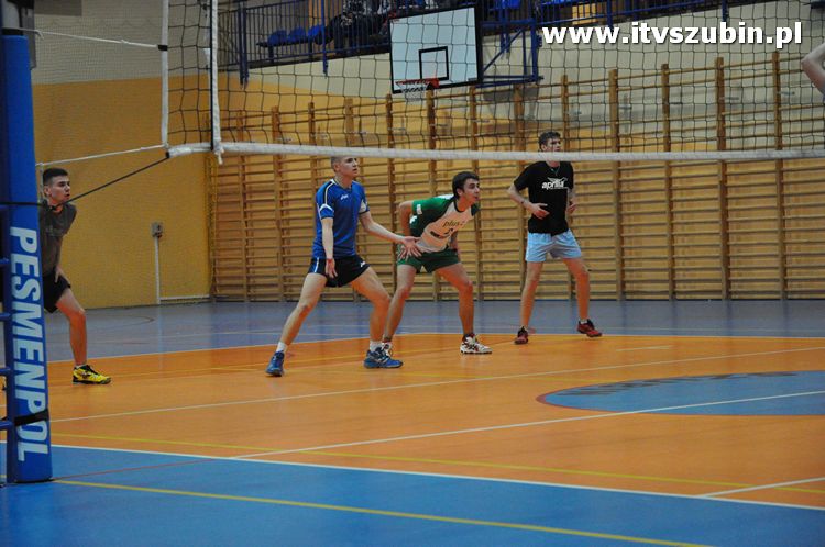 Turniej o Puchar Burmistrza Szubina w Piłce Siatkowej.