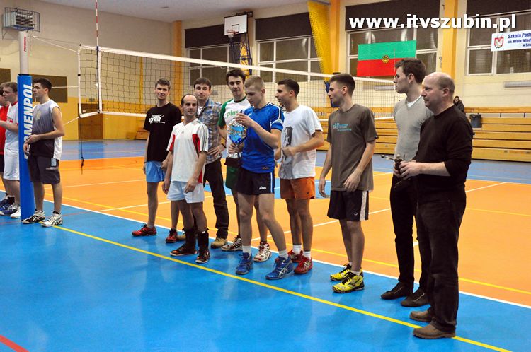 Turniej o Puchar Burmistrza Szubina w Piłce Siatkowej.