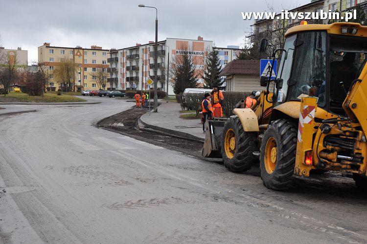 Remont ulicy J.Dąbrowskiego trwa. W kolejce czeka ulica Ogrodowa.