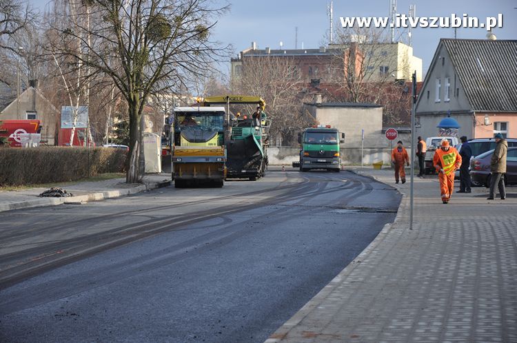 Remont ulicy J.Dąbrowskiego trwa. W kolejce czeka ulica Ogrodowa.