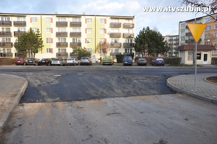 Remont ulicy J.Dąbrowskiego trwa. W kolejce czeka ulica Ogrodowa.