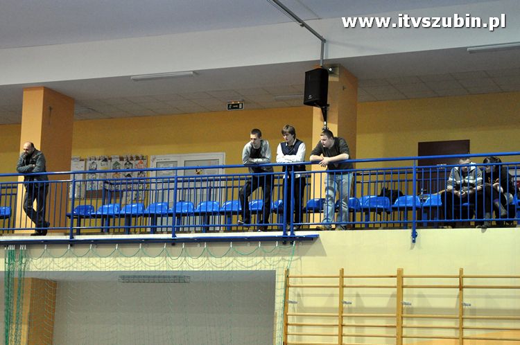 Zimowy Turniej w Piłce Siatkowej o puchar Prezesa STS Salsa 2011.