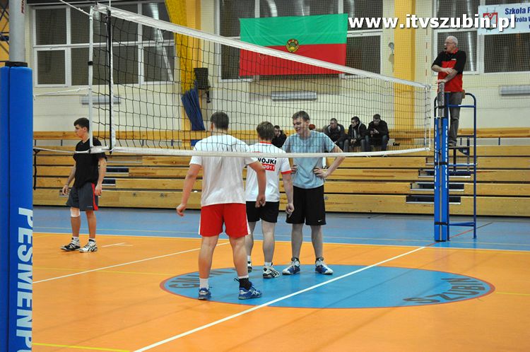 Zimowy Turniej w Piłce Siatkowej o puchar Prezesa STS Salsa 2011.