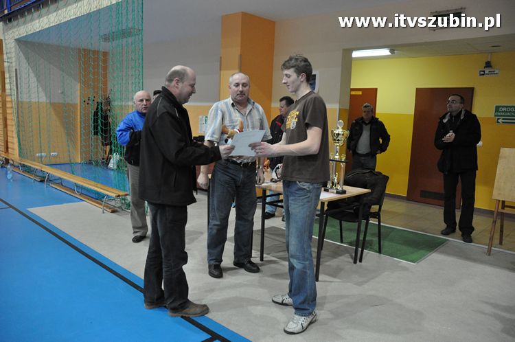 Zimowy Turniej w Piłce Siatkowej o puchar Prezesa STS Salsa 2011.