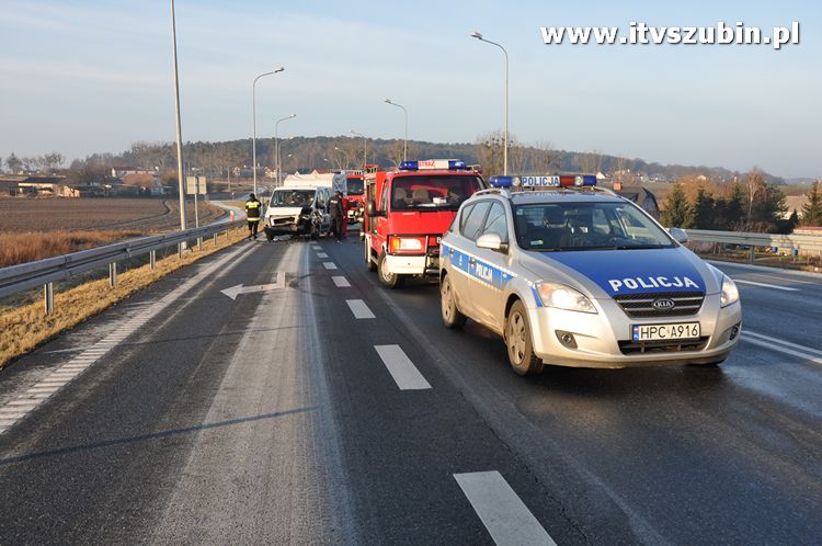 Kolizja drogowa na zjeździe z obwodnicy Szubina.