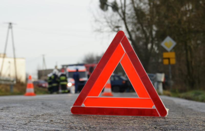 Szklanka na drogach i czołówka w Miastowicach.