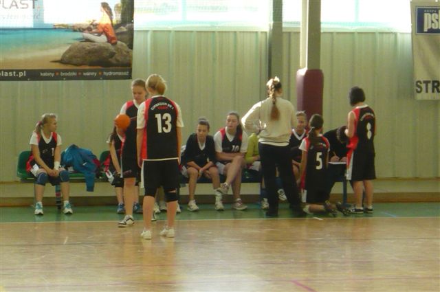 Ćwierćfinał wojewódzki w piłce ręcznej dziewcząt.