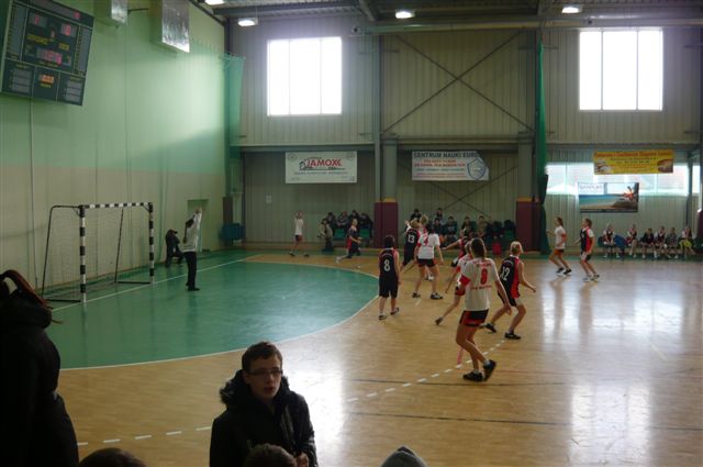 Ćwierćfinał wojewódzki w piłce ręcznej dziewcząt.