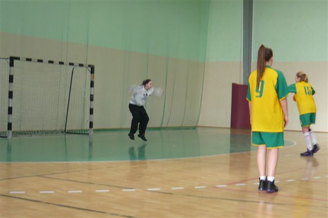 Ćwierćfinał wojewódzki w piłce ręcznej dziewcząt.