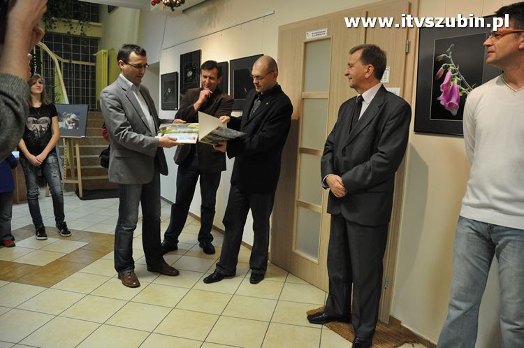 Małe jest PIĘKNE ? wernisaż grupy Flesz