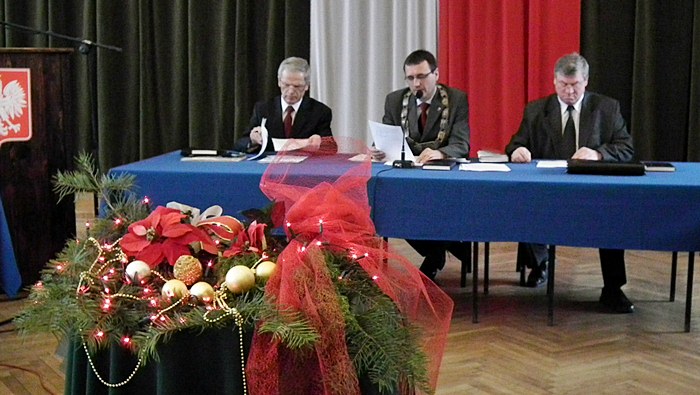 Budżet powiatu na 2012 rok przyjęty