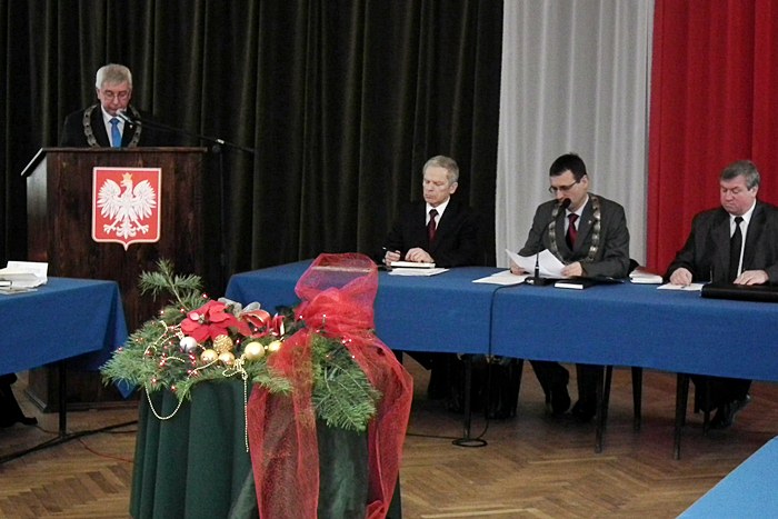 Budżet powiatu na 2012 rok przyjęty