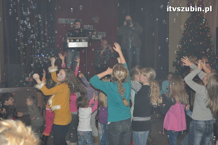 Spotkanie z Mikołajem i gwiazdkowo-noworoczna impreza dla dzieci w SDK