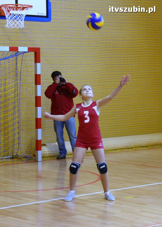 Szkoła Podstawowa z Królikowa wygrywa mistrzostwa powiatu w mini siatkówce