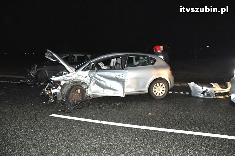 Wpadek z udziałem trzech samochodów na obwodnicy Szubina