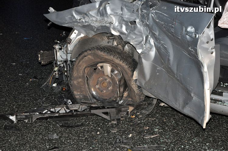 Wpadek z udziałem trzech samochodów na obwodnicy Szubina
