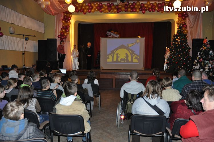 Jasełka w wykonaniu uczniów i nauczycieli z ZSS w Szubinie