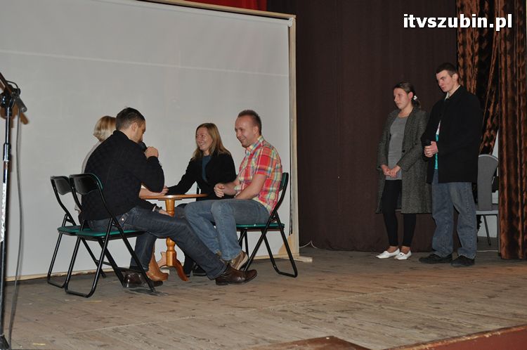 Jasełka w wykonaniu uczniów i nauczycieli z ZSS w Szubinie