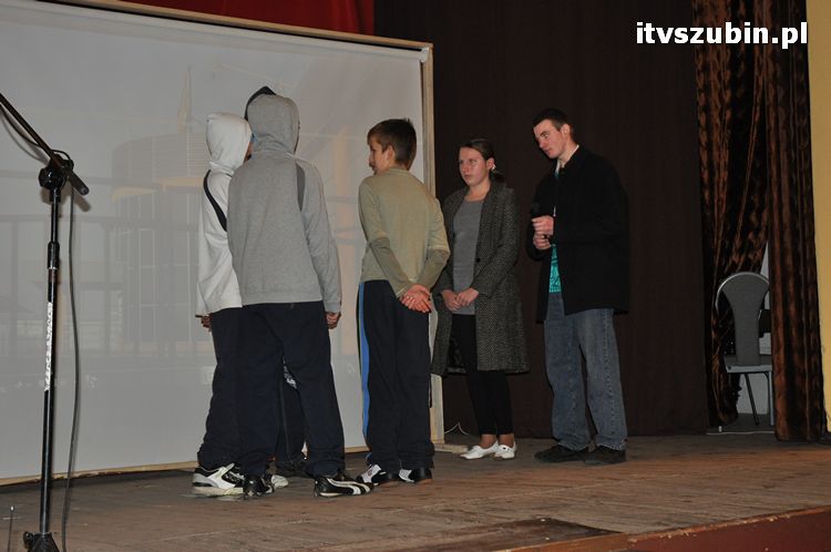 Jasełka w wykonaniu uczniów i nauczycieli z ZSS w Szubinie