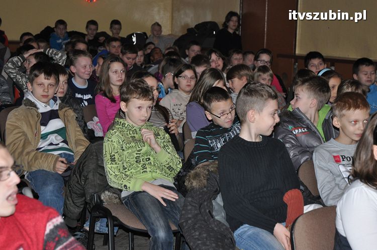 Jasełka w wykonaniu uczniów i nauczycieli z ZSS w Szubinie