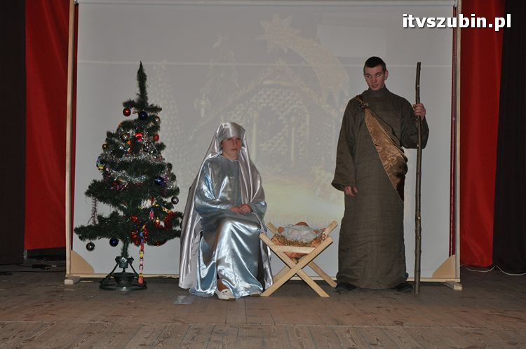 Jasełka w wykonaniu uczniów i nauczycieli z ZSS w Szubinie