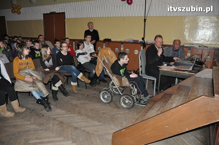 Jasełka w wykonaniu uczniów i nauczycieli z ZSS w Szubinie