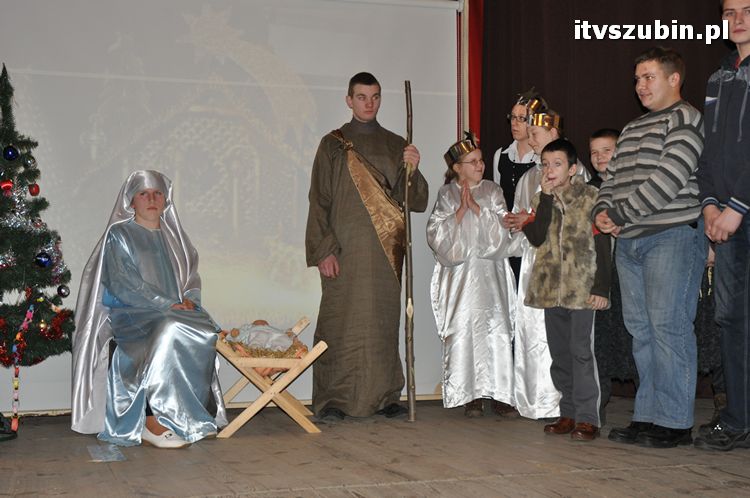 Jasełka w wykonaniu uczniów i nauczycieli z ZSS w Szubinie