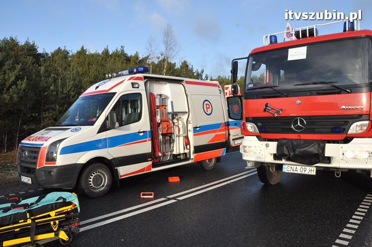 Wypadek trzech samochodów na krajowej 5, dwie osoby trafiły do szpitala
